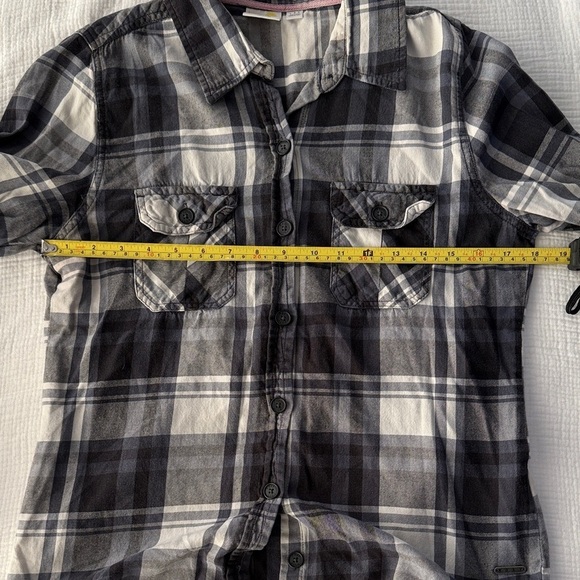 roxy plaid button down / L - Picture 5 of 9